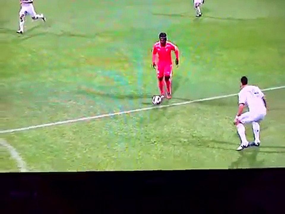 PES 13  My Greatest Goal Awesome Solo Run) - Best Goal in PES 2013