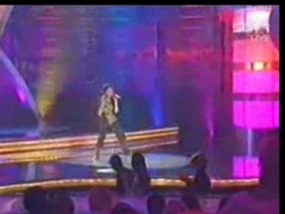 Tokio Hotel-Bill - It's Raining Men (Live Star Search 2003)