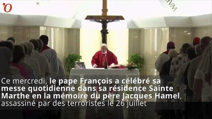 Le pape François rend hommage au Père Hamel