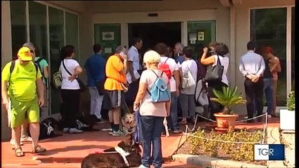 RIMINI - Albergatore nega l'ACCESSO ai CANI GUIDA