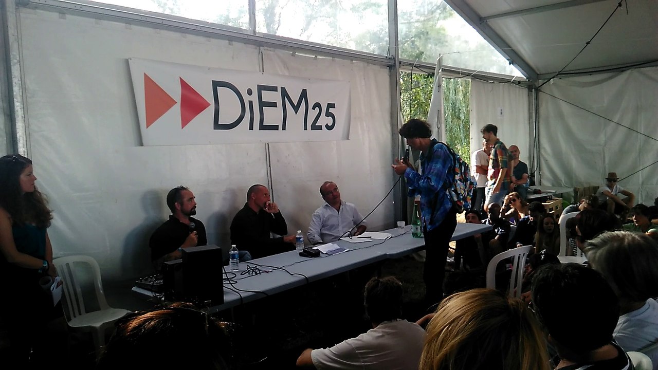 Voltuan invite Yanis Varoufakis à Notre-Dame-des-Landes