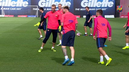 FC Barcelona: Recovery session after record rout