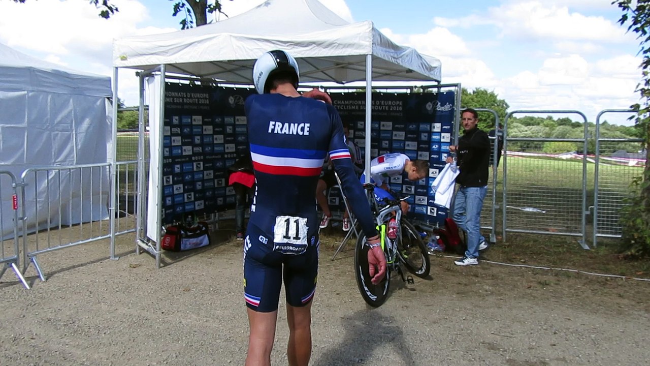 Championnat d'Europe : Alexys Brunel salue ses adversaires à l'arrivée