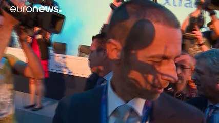 Descargar video: UEFA: Esloveno Aleksander Ceferin é o novo líder do futebol europeu