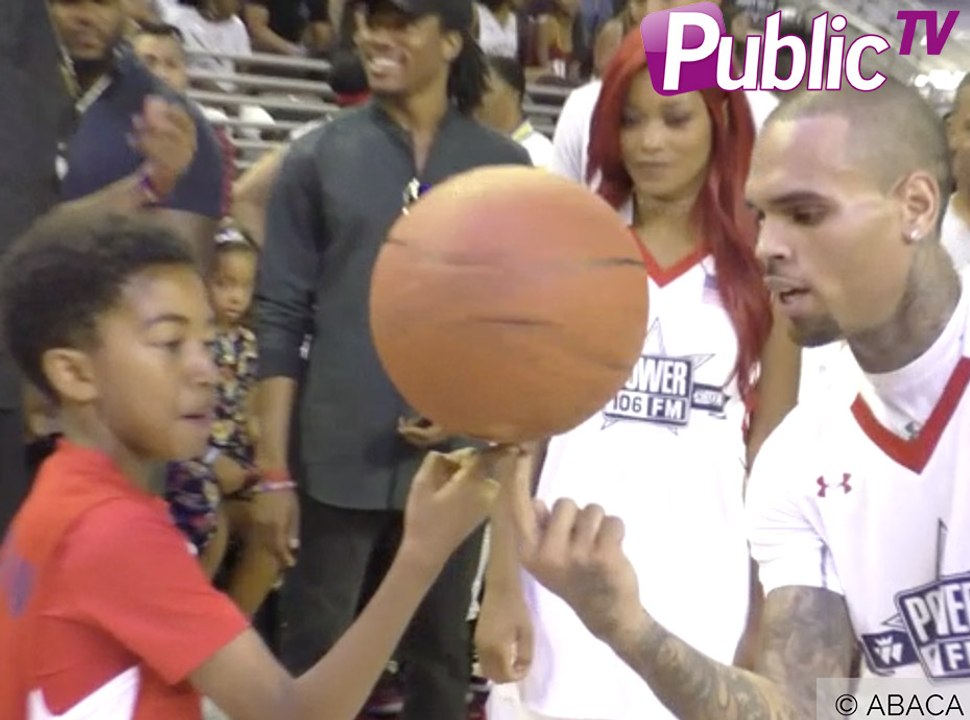 Qui est ce petit garçon qui tient tête à Chris Brown au ballon ?