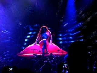 Beyonce- Speechless (Live @ MSG 8/4/07)