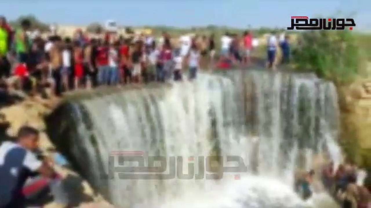 إقبال كثيف من المواطنين على شلالات وادى الريان بالفيوم