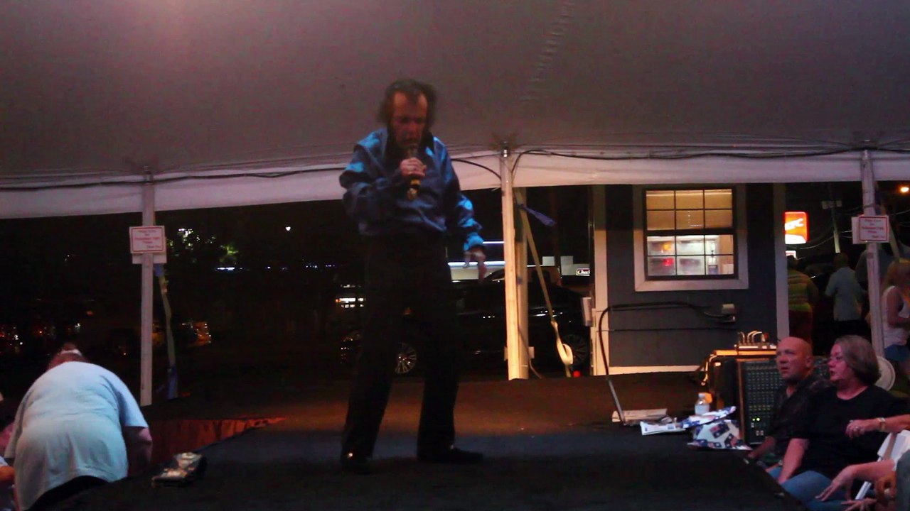 JJ Elvis sings 'That's All Right' Elvis Week 2016