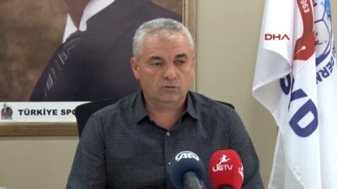 Kasımpaşa ile Yolları Ayrılan Teknik Direktör Rıza Çalımbay Basın Toplantısı Düzenledi-2-