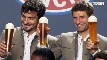 WATCH BAYERN CELEBRATE OKTOBERFEST