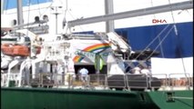 İzmir Greenpeace'in Çevreci Gemisi Rainbow Warrior-3 Çeşme'de