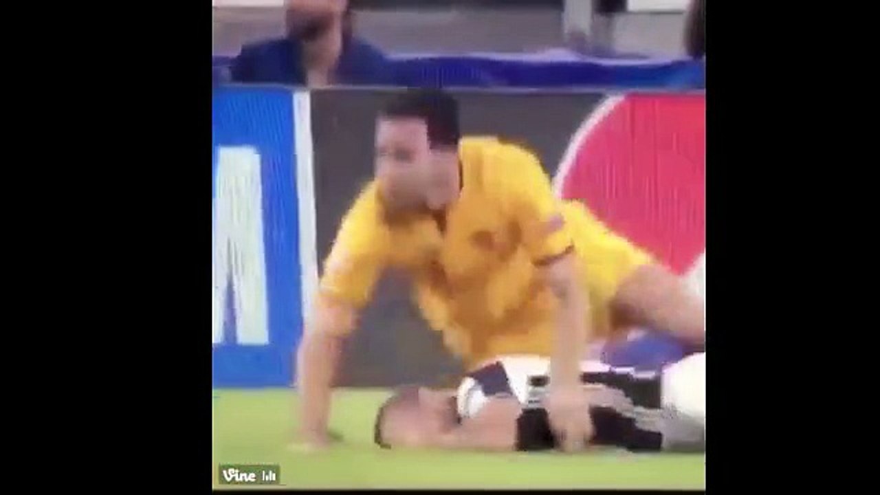 La prise de catch de Rami sur Chiellini