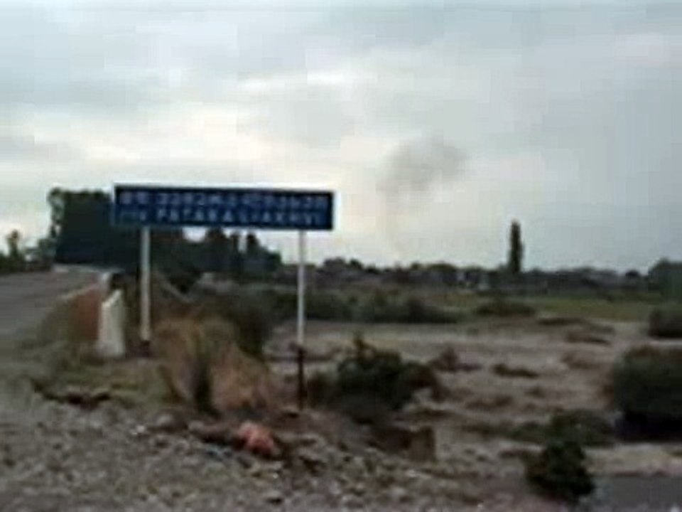 Georgian column and Russian Su-25