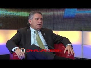Roberto Hoyos en Hombres de Éxito