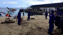 مقتل إمرأة وإصابة 14 آخرين جراء انفجار قارب سياحي في أندونيسيا