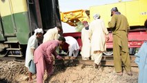 Paquistão: choque de trens deixa 4 mortos e 100 feridos