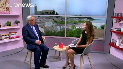 "Para se fazer política tem de se amar as pessoas", disse Juncker a jovens Youtubers
