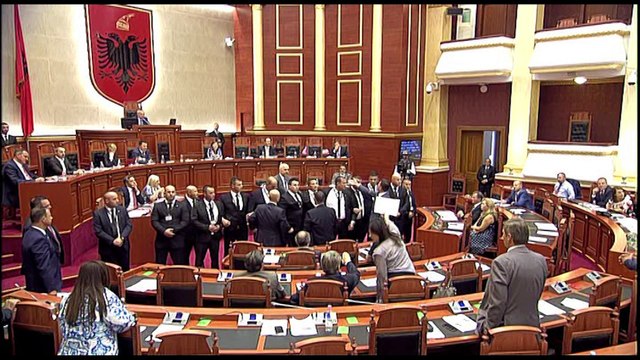 Rama quan Berishen, qen lufte , plas sherri me Flamur Noken