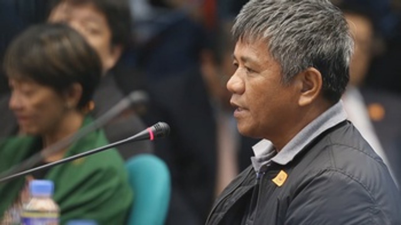 Un exsicario acusa a Duterte en el Senado de ordenar asesinatos y atentados