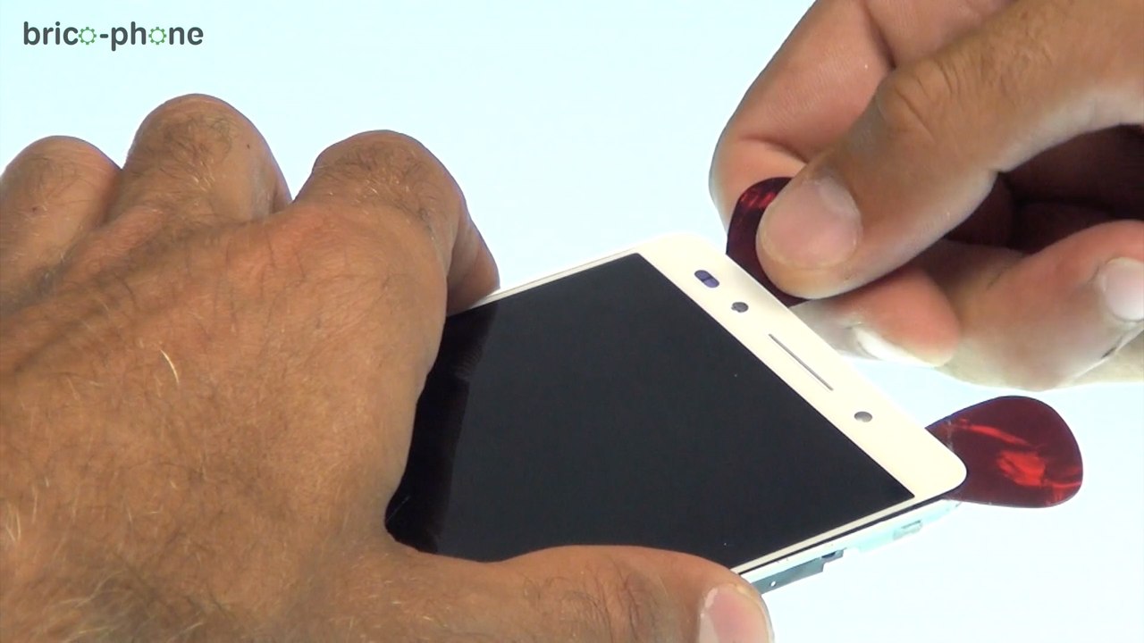 Huawei Honor 7 : comment changer la vitre tactile + l'écran LCD (HD)