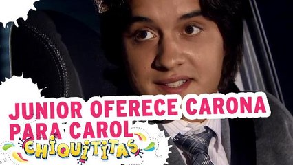 Junior oferece carona para Carol