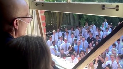 400 STUDENTS Sing For Teacher With Cancer