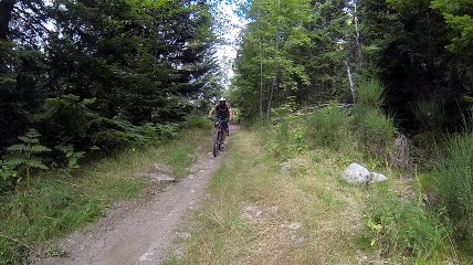 GOPR5063 1 Samedi Matin - bouges pas romu j arrive [DIVX 480p]