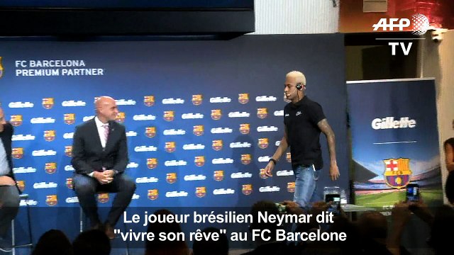 Le joueur brésilien Neymar dit vivre son rêve au FC Barcelone
