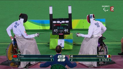 Escrime en fauteuil roulant (épée H) : L’or au bout du suspense pour la France