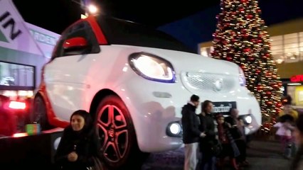 Huge Smart Car Fortwo Showed - Forfun Funny Video