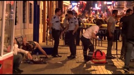 Beyoğlu'nda Silahlı Kavga: 3 Yaralı