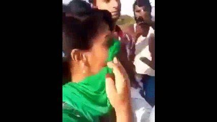 Bharat Main Muslman Khatoon Kay Sath Badtamizi