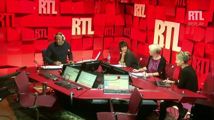 Quand Emmanuel Macron fait faux bond au Forum mondial de la démocratie