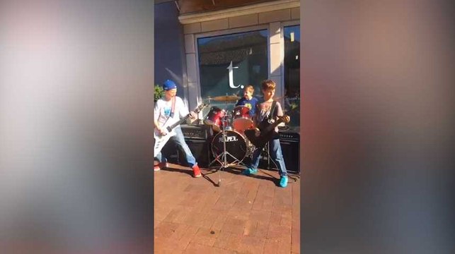 Metallica est fan de ces trois gamins qui jouent du métal