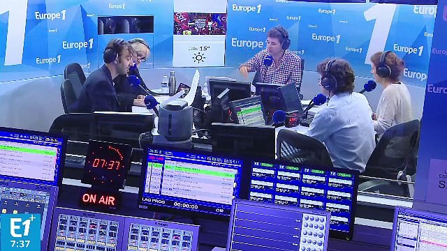 Manuel Valls et Jean-Christophe Cambadélis en marche contre Emmanuel Macron