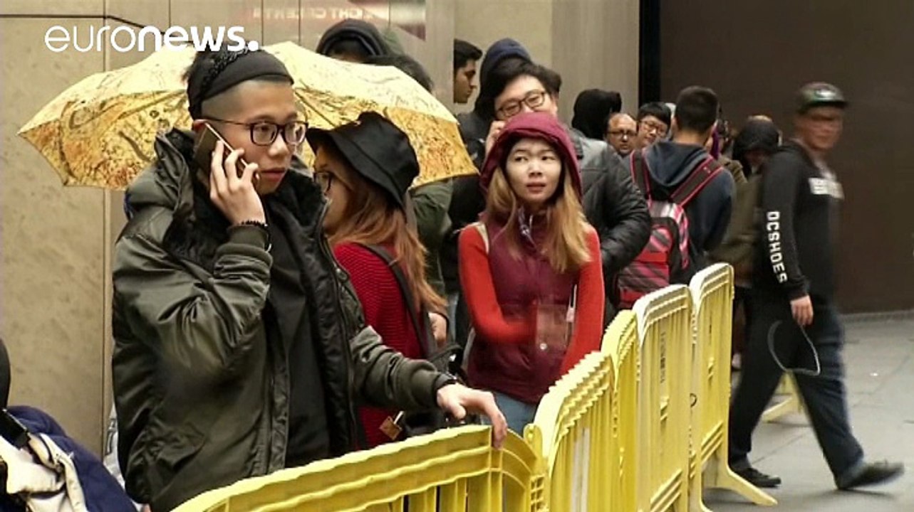 Van, aki két napig állt sorba, hogy az új iPhone az övé legyen