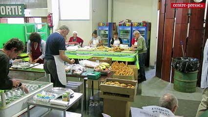 VIDEO. Braderie emmaüs de Poitiers, quelques minutes avant le grand rush