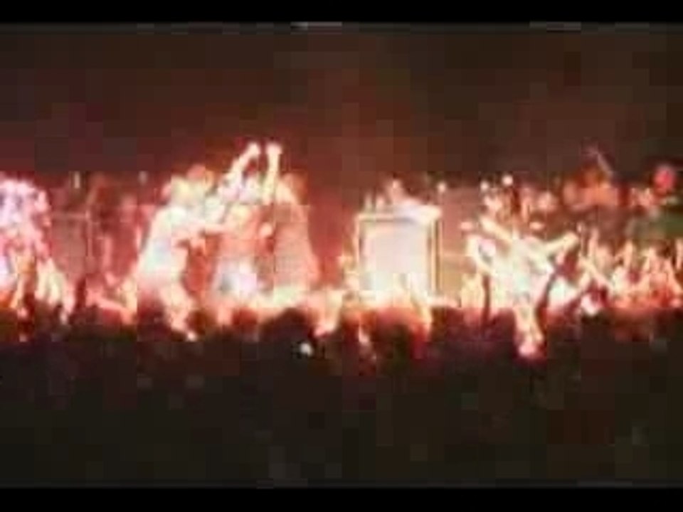 Hatebreed - I Will Be Heard (live hellfest 2003)