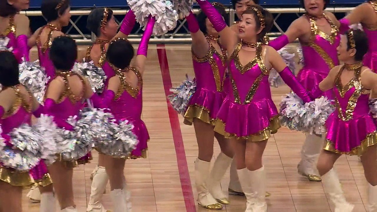 Jung geblieben: Japans Omas sind Cheerleader-Stars