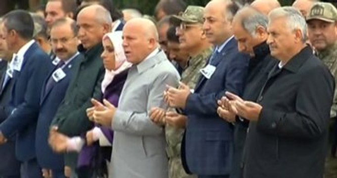Başbakan, Şehit Olan 9 Güvenlik Görevlisinin Erzurum'daki Cenaze Törenine Katıldı