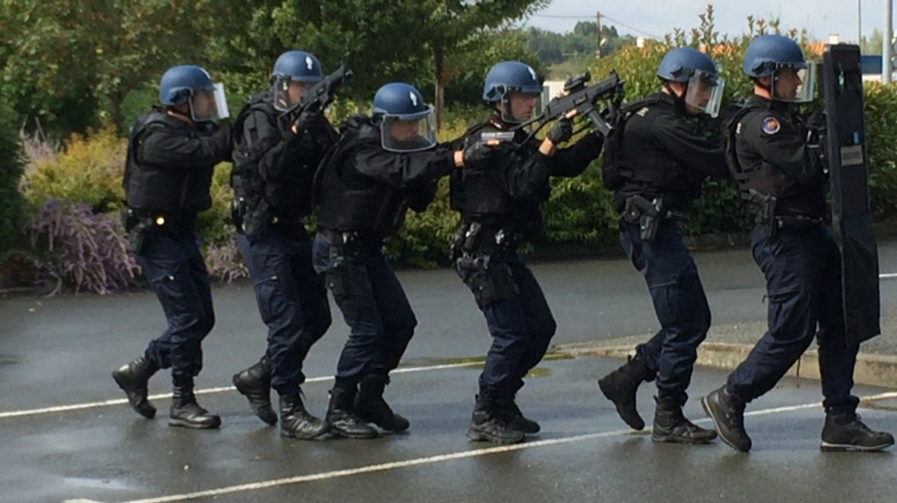 Simulation de prise d'otages de masse