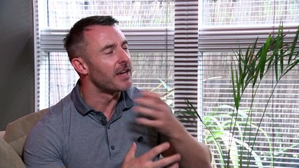 Man with Alzheimer's signs music deal