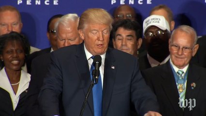 Скачать видео: Trump falsely accuses Clinton of starting birther controversy