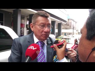CARLOS VILLACIS ACUDIÓ A LA FISCALÍA