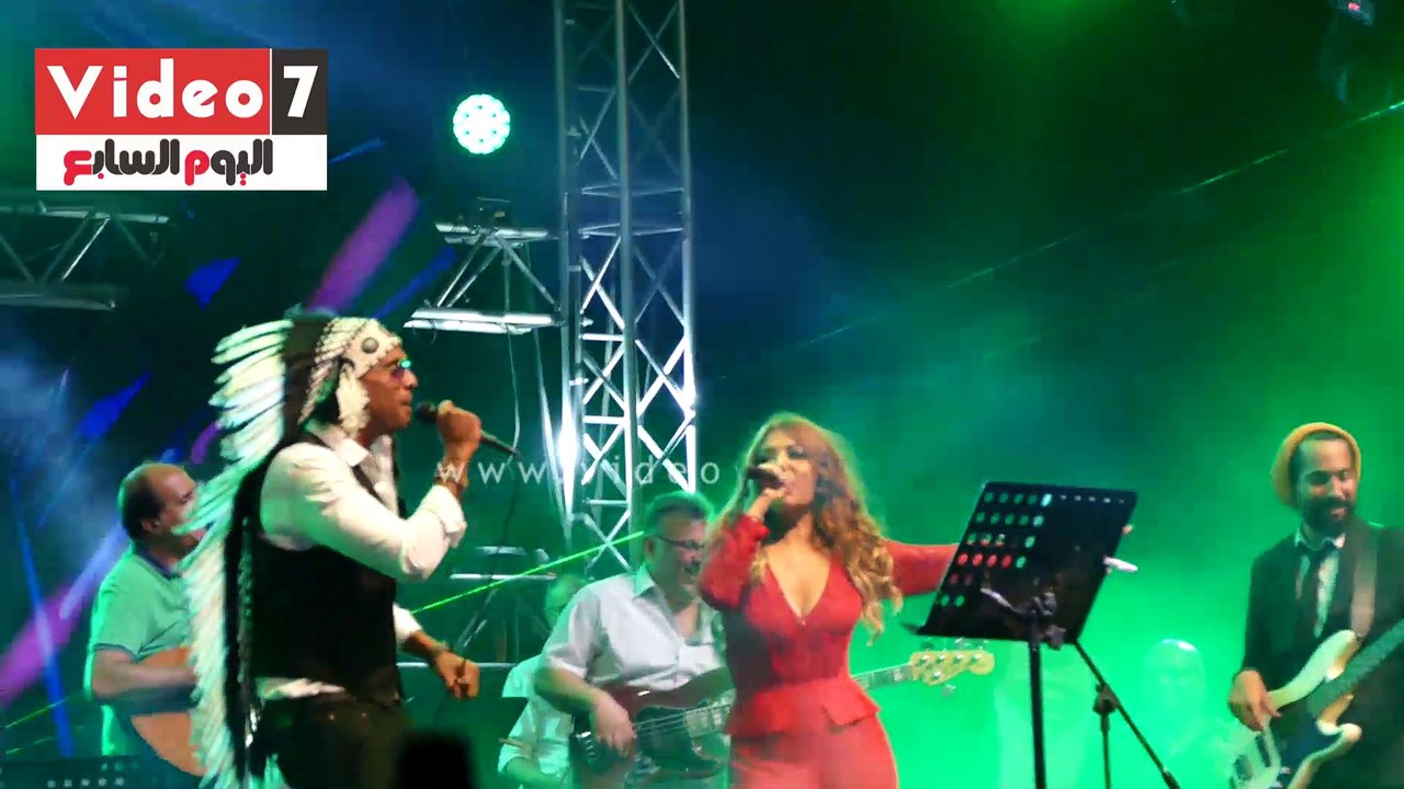 لأول مرة.. سميرة سعيد تغنى مع فريق شارموفرز "قال إيه"