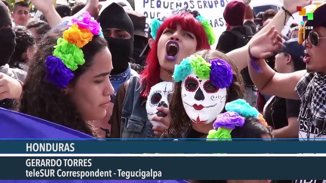 Hondurans Protest Government on Independence Day