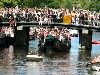 Download Video: 2007 04 augustus Gay Pride Canal Parade Amsterdam 130