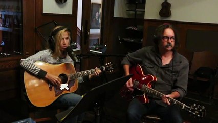 Sheryl Crow & Jeff Trott in the Studio - Tunes, Beer... & the Chump Award! (Sept 2016)