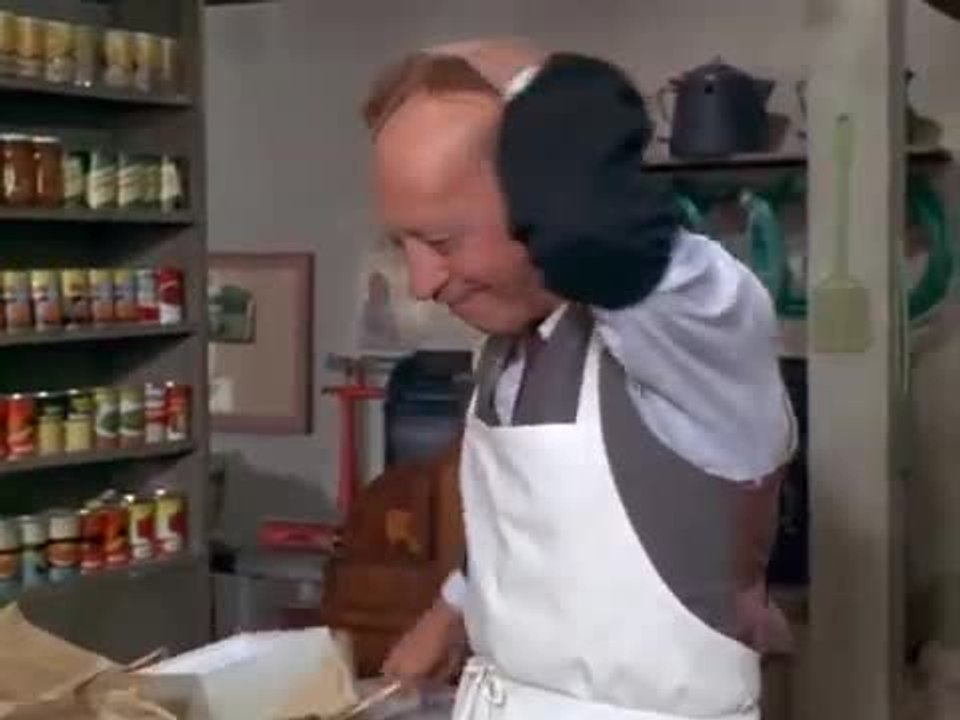 Green Acres - S 6 E 19 - The Spot Remover