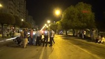 Adana Otomobil, Refüjdeki Ağaçlara Çarptı: 1 Ölü, 1 Yaralı